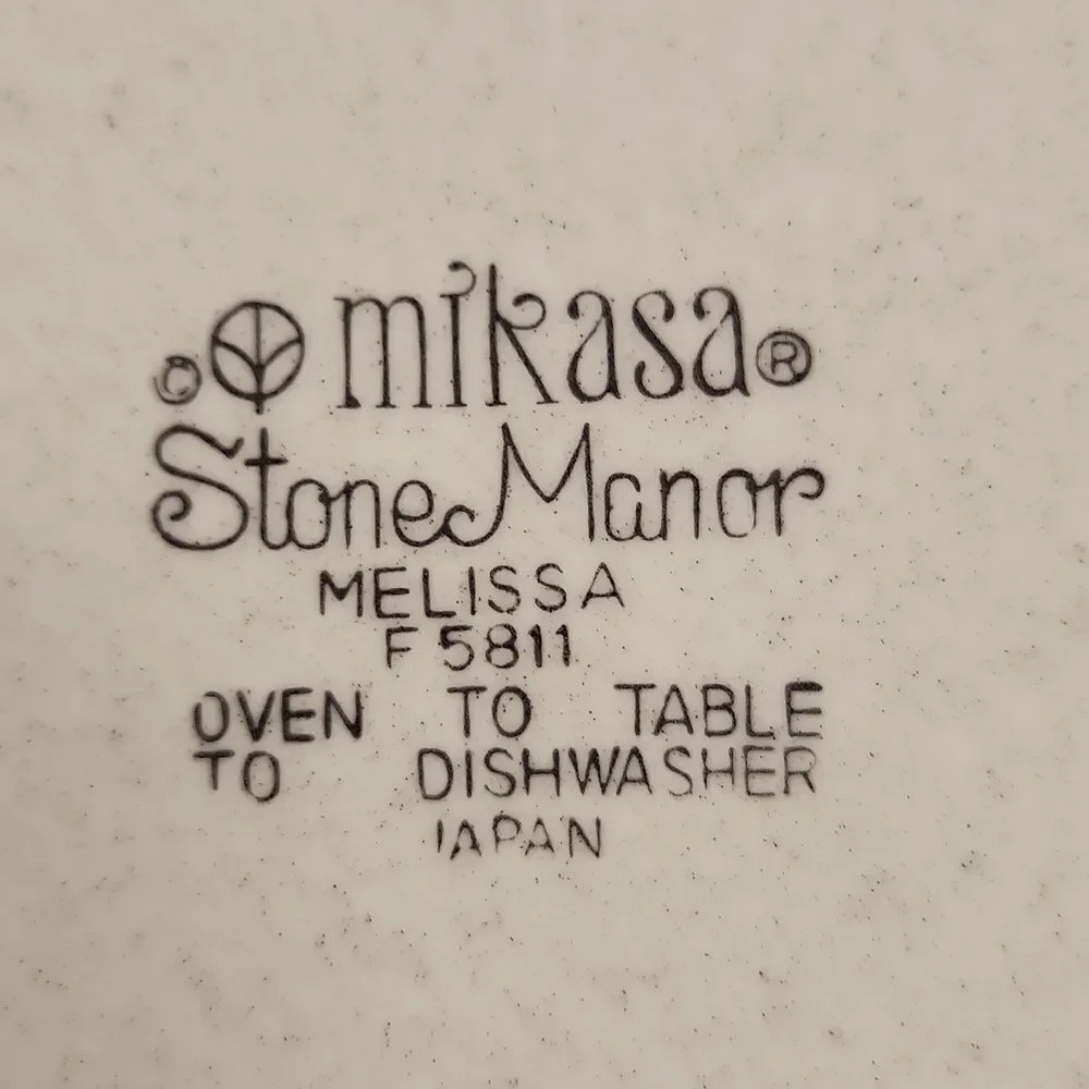 Mikasa Stone Manor Melissa F5811 Dinner Plate 11